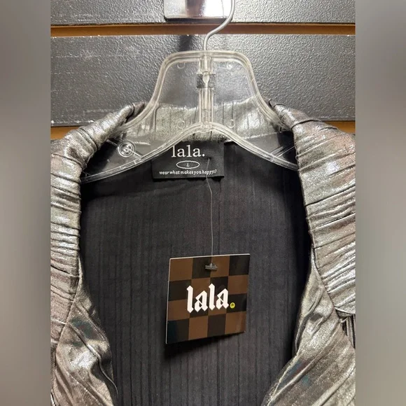 Dressed in Lala Metallic Pleated 2 Piece Set Silver Button Top & Pant Size L NWT - Picture 2 of 5